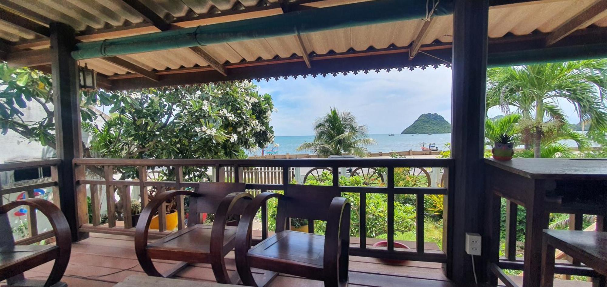 Seesea Thai Wooden House On Beachfront Prachuap Khiri Khan Zewnętrze zdjęcie